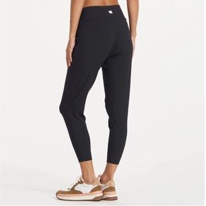 Vuori black mudra pants M NWT